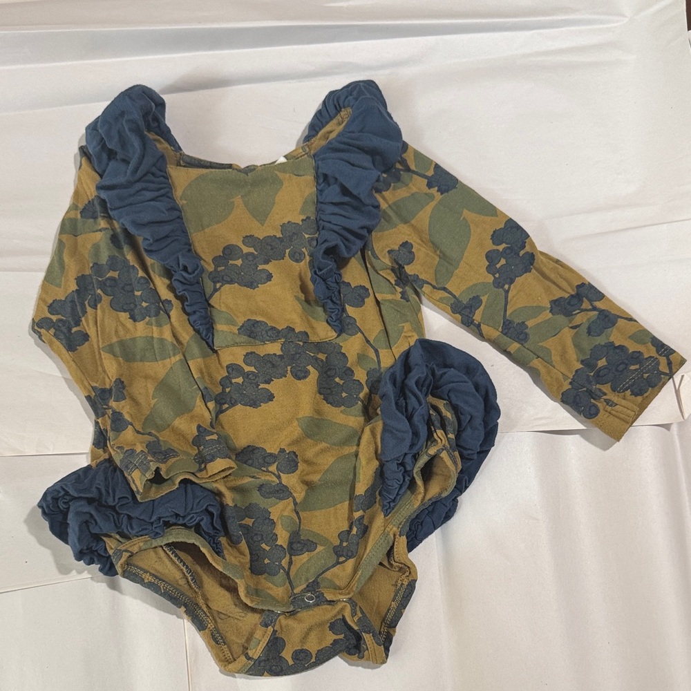 Kate and Quinn Floral Ruffle Baby Bodysuit